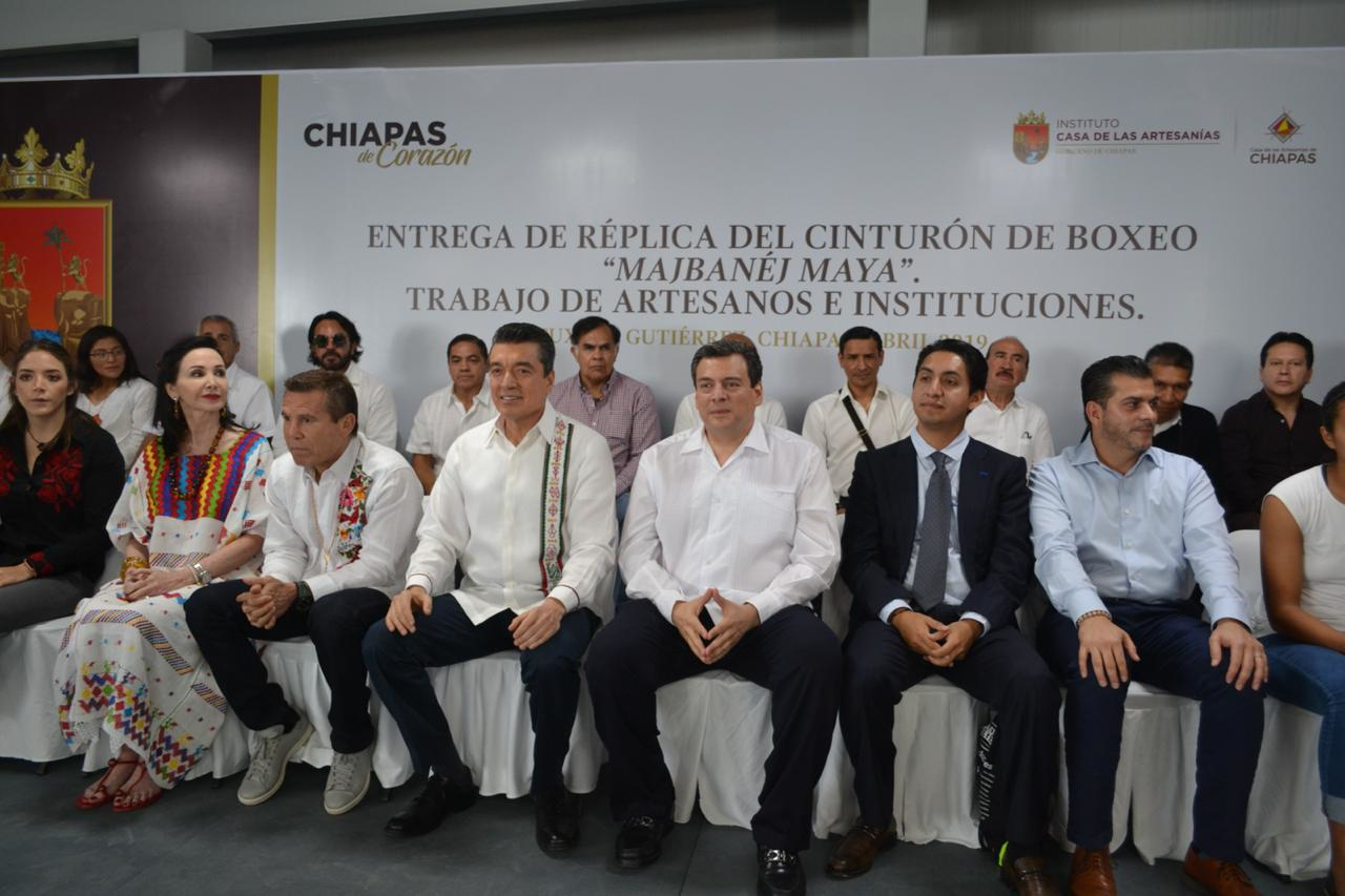 Al evento asistieron ex campeones de distintas épocas del boxeo mexicano. (Especial)