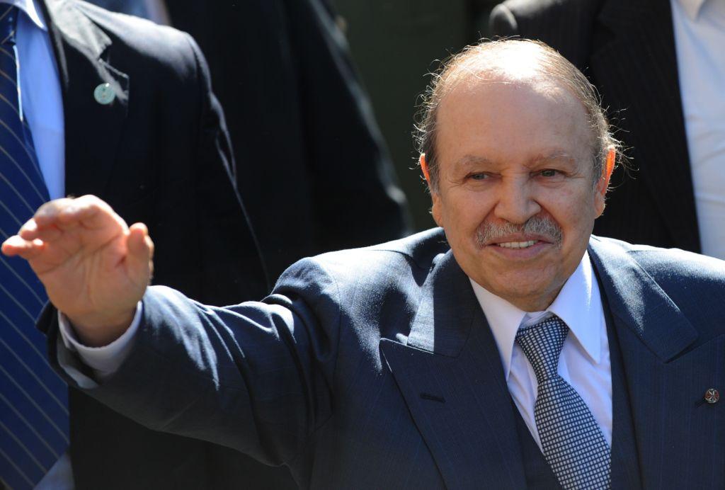 El lunes, la presidencia argelina había anunciado en un comunicado que Buteflika renunciaría. Reuters