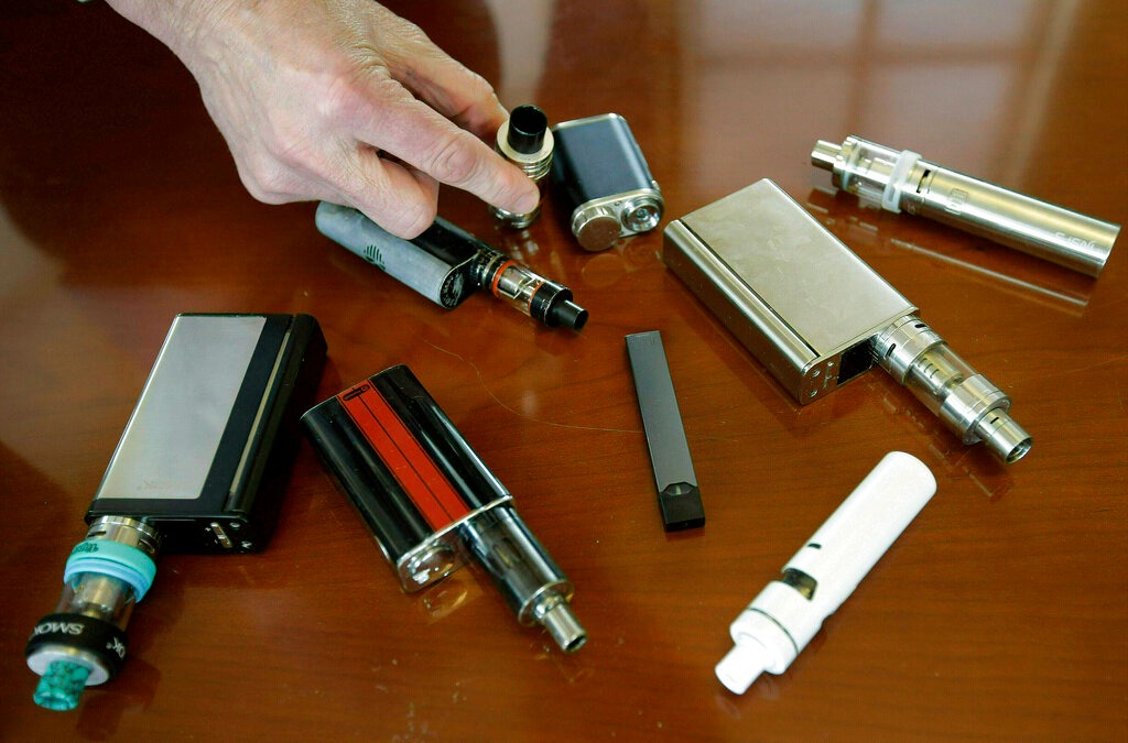 Estados Unidos está realizando una campaña contra el uso de cigarrillos electrónicos. (AP)