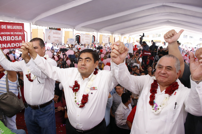 La encuesta reveló una amplia ventaja a favor de Barbosa (Agencia Enfoque)