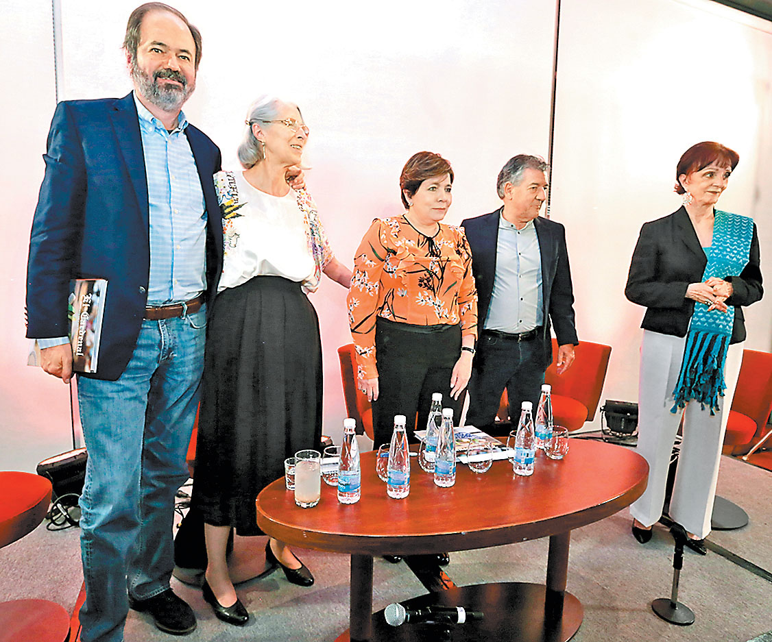 El escritor Juan Villoro fue el encargado de escribir el prólogo del volumen. (Jesús Quintanar)