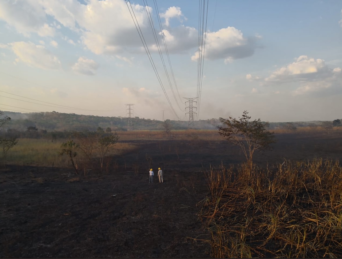 Zona del incendio que ocasiono cortes al suministro del CFE