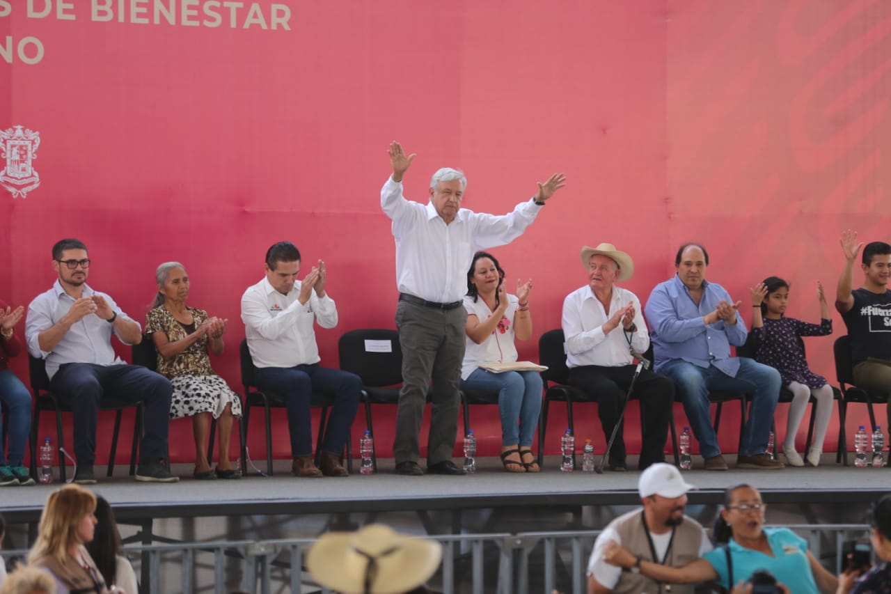 En Morelia, el presidente Andrés Manuel López Obrador fue abucheado por simpatizantes del gobernador Silvano Aureoles (Javier Ríos)