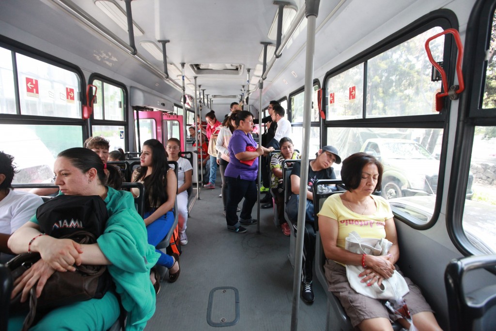 Transporte único para mujeres terminaría con el acoso sexual, destacó el párroco de iglesia de Altamira (Foto/Especial)