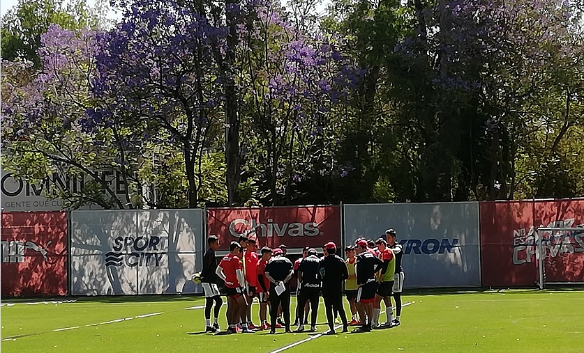 Esta mañana, las Chivas tuvieron su primer entrenamiento de la semana. (Mariú Tovar)