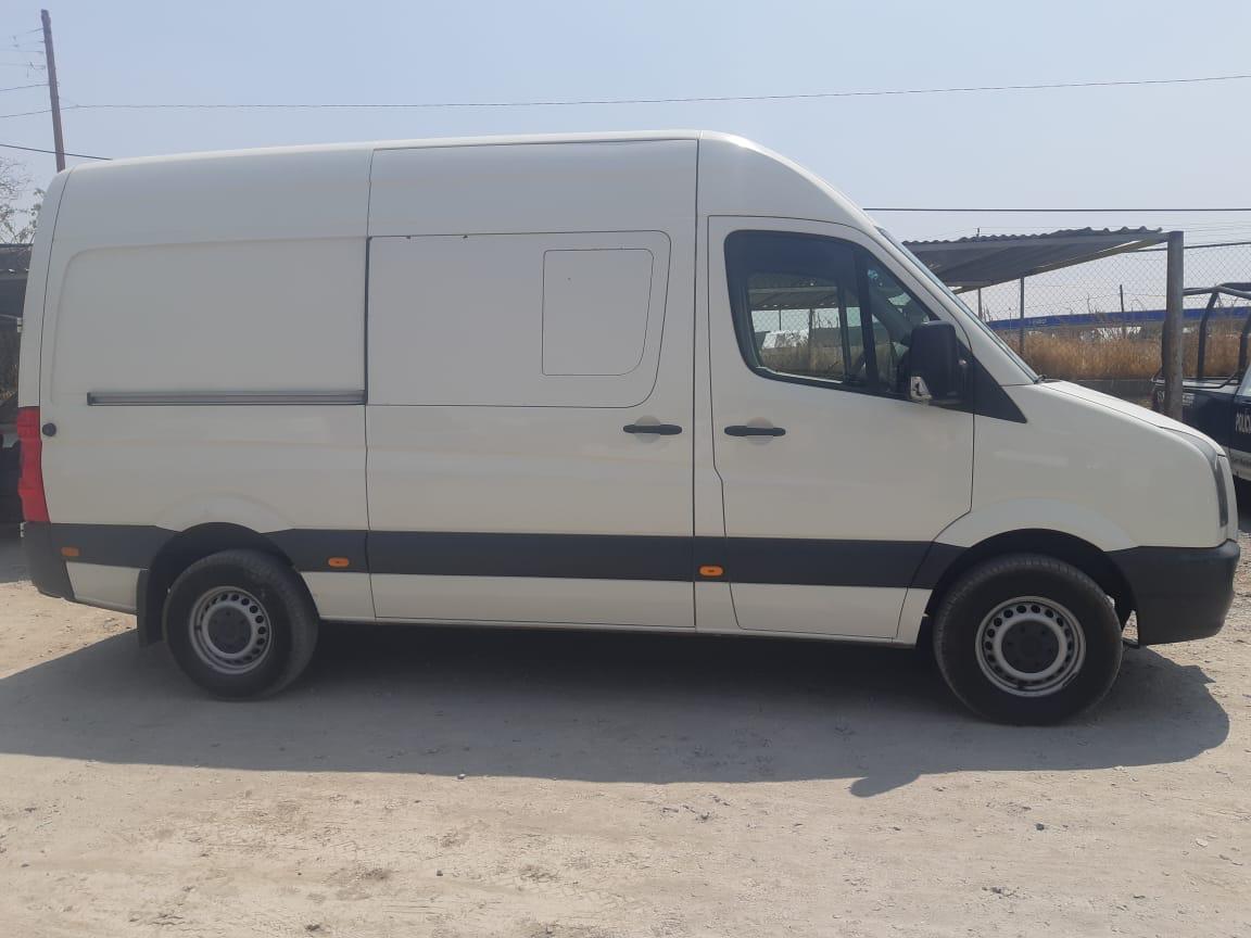 Los sujetos habían robado una camioneta Volkswagen Crafter tipo Van blanca (Especial)