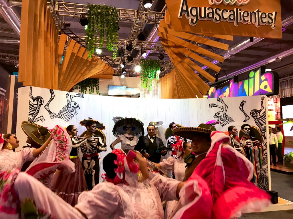 ¡Viva Aguascalientes! Es el grito que se da a los visitantes al pasar por el pabellón en el Tianguis Turístico (Cortesía Sectur)