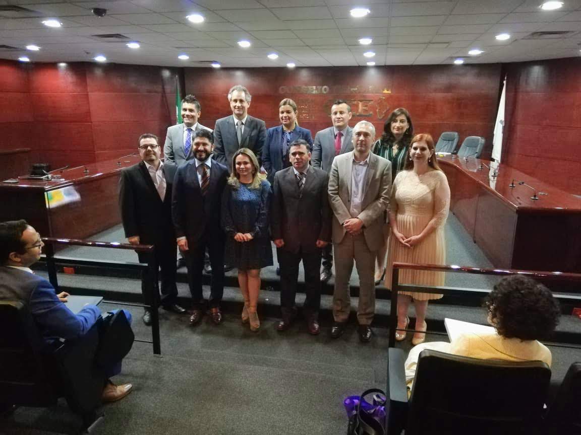 César Astudillo, investigador de la UNAM, asistió hoy a la CEE para presentar sus investigaciones (Foto: Orlando Maldonado).