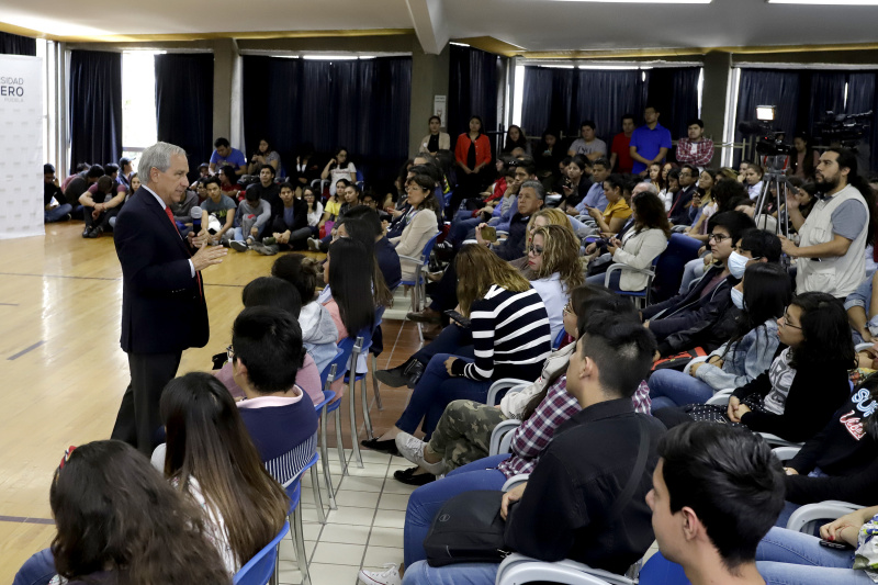 Enrique Cárdenas, candidato del PAN, PRD y MC (Agencia Enfoque)