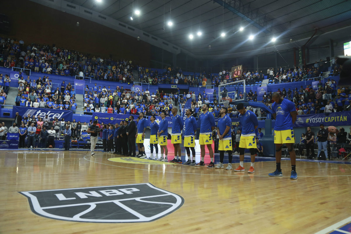 El Juego 4 de las Finales de la LNBP en imágenes (Iván López)