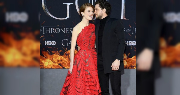 Kit Harinton paga las consecuencias de jugarle una broma a su esposa Rose Leslie (Especial)