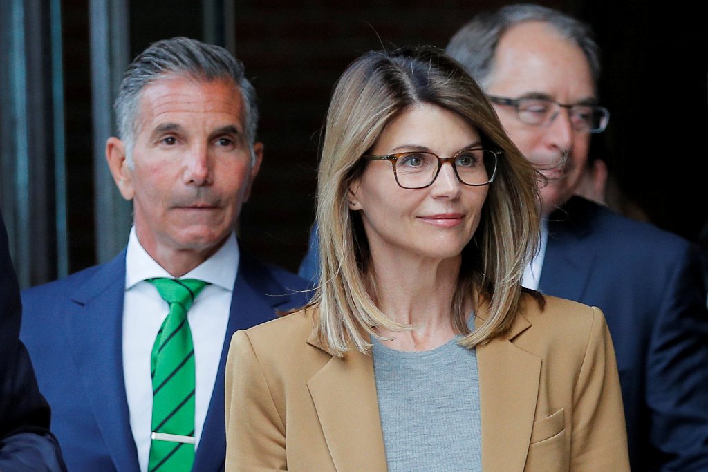 Lori Loughlin es acusada de lavado de dinero (Reuters).