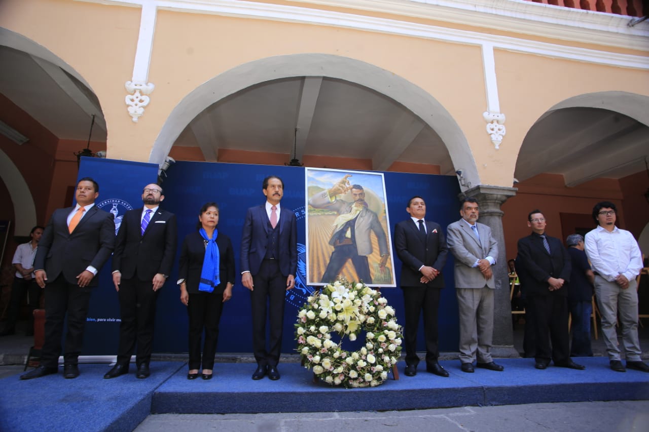 Alfonso Esparza Ortiz realizó una guardia de honor en memoria del general Emiliano Zapata (Andrés Lobato)