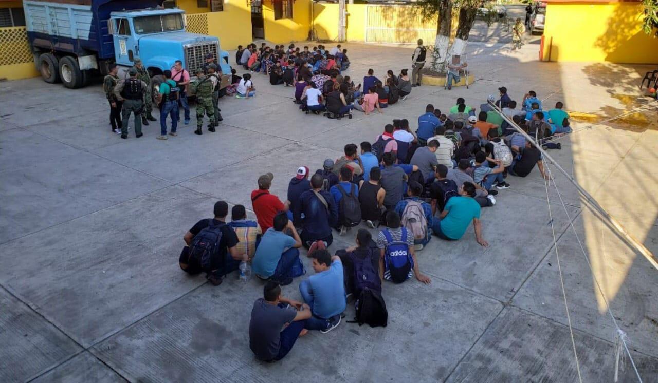Los migrantes estaban en un hotel del municipio de Naranjos. (Isabel Zamudio)