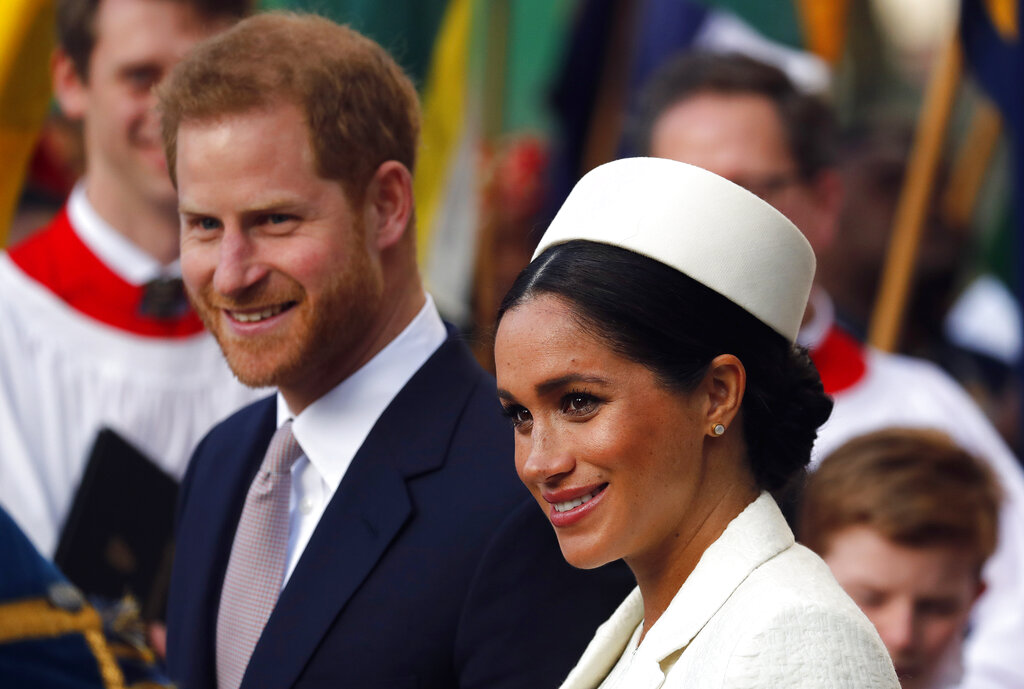 El príncipe Harry hará una serie junto a Oprah (AP)