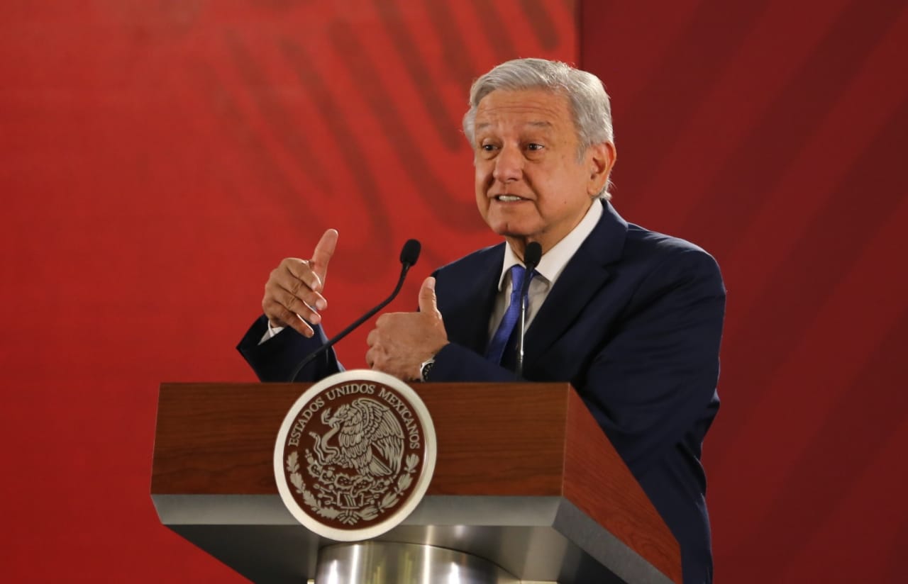 El presidente Andrés Manuel López Obrador dijo estar dispuesto a reunirse con integrantes de la CNTE y el SNTE (Javier Ríos)