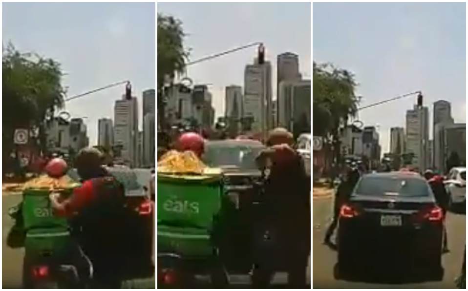 Un motociclista disfrazado de Uber Eats traía armas dentro de su lonchera. (Especial)
