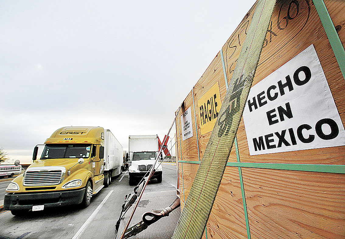 Se cumplió el día 17 de un “cierre parcial” en Ciudad Juárez. (Reuters)