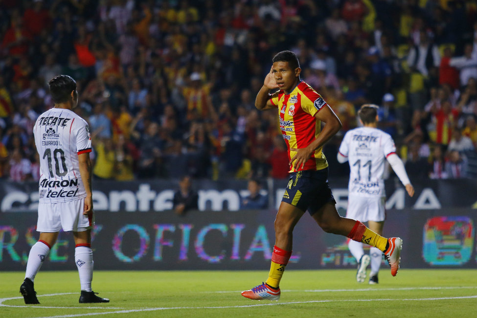 Flores hizo el tanto para la victoria de Chivas ante Monarcas (Imago7)