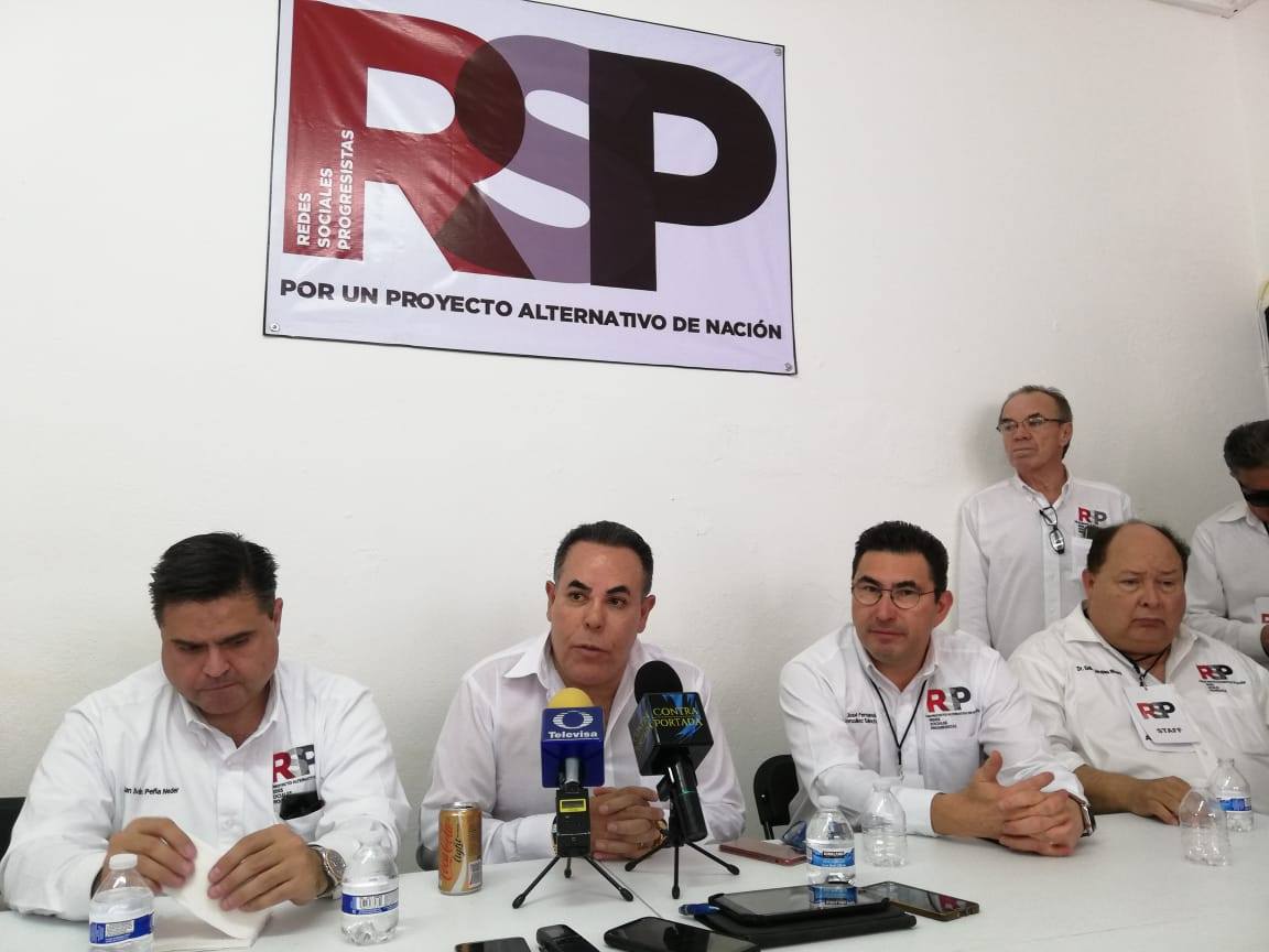 Julio Guajardo, dijo que su hermano Ildefonso es una buena opción para la gubernatura. Foto: Ricardo Alanís