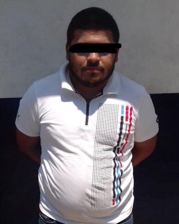 La Marina y la secretaría de Seguridad Pública detuvieron a un integrante del cártel de Los Zetas con su escolta.