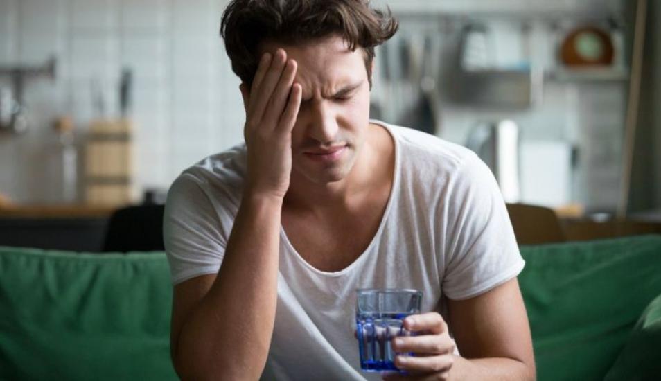 NutriDip es una empresa que ayuda a curar la resaca con medicamentos. (Shutterstock)