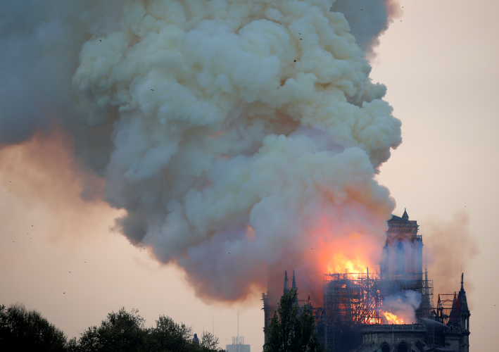 La catedral de Notre Dame, con alrededor de 13 millones de visitantes al año, es el monumento histórico más frecuentado de Europa. |Reuters