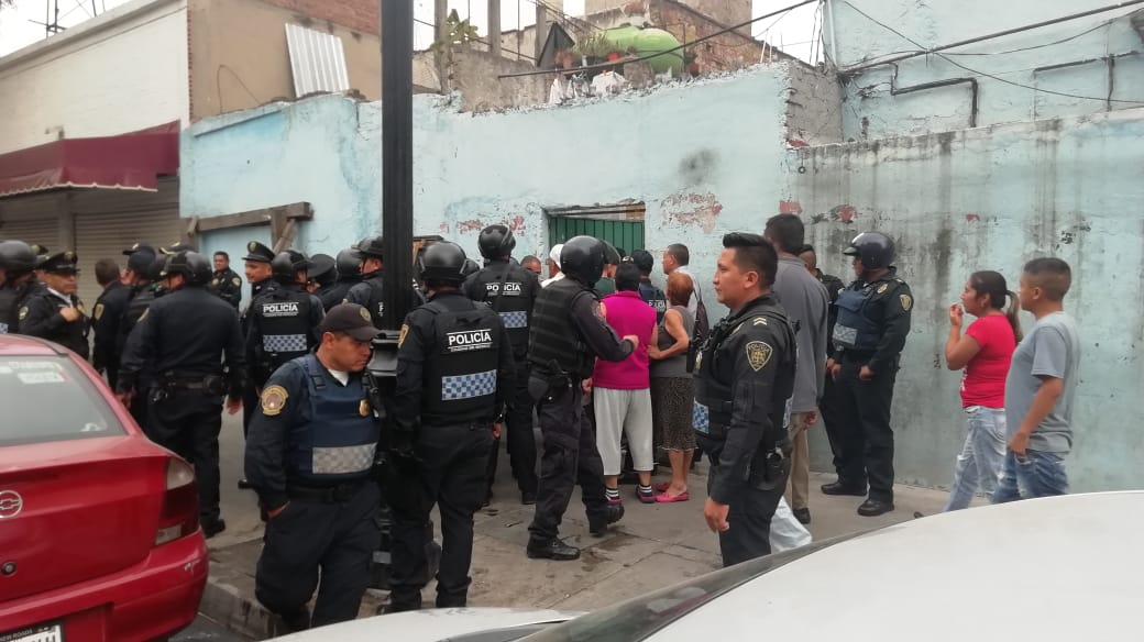 Un hombre fue detenido por disparar un arma y atacar a balazos a policías. (Gabriel Ortega)
