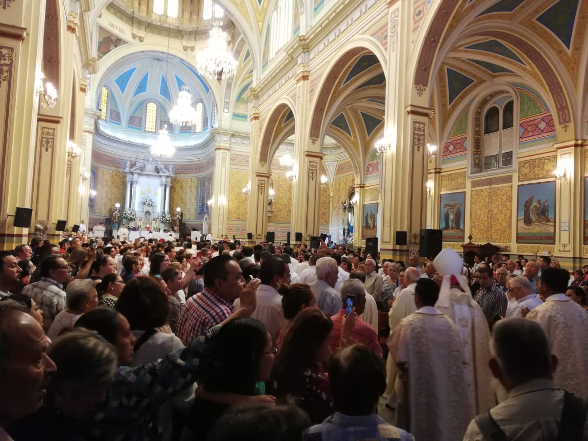 Misa Crismal en catedral Tampico (Foto/Joaquín López)