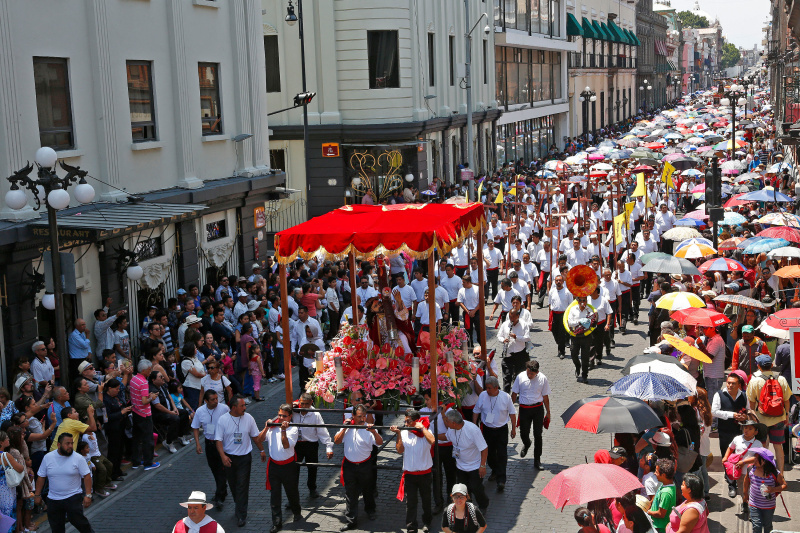Procesión de Viernes Santo en Puebla(Andrés Lobato