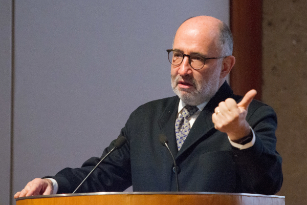 El ministro en retiro de la Suprema Corte de Justicia de la Nación, José Ramón Cossío Díaz, dijo que el Presidente “se ha metido en una trampa polític