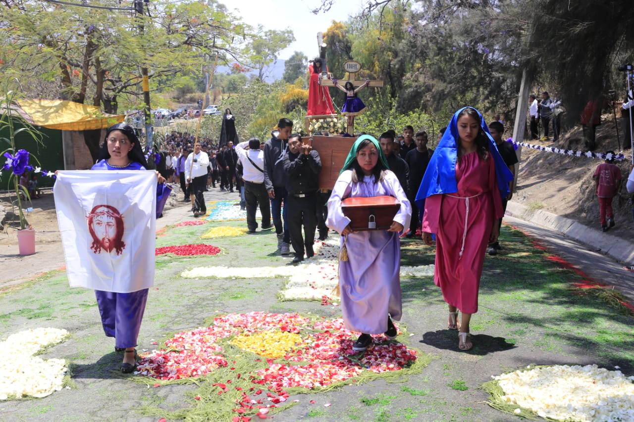 Fieles poblanos se ven obligados a dejar de lado tradiciones como el viacrusis (Andrés Lobato)