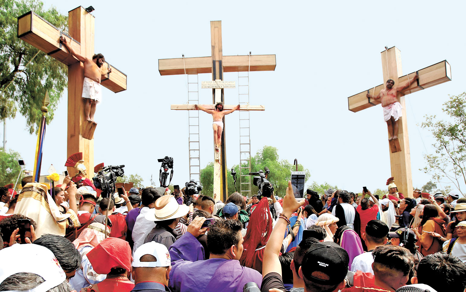 Crucifixión en el Cerro de la Estrella. (Ariana Pérez)