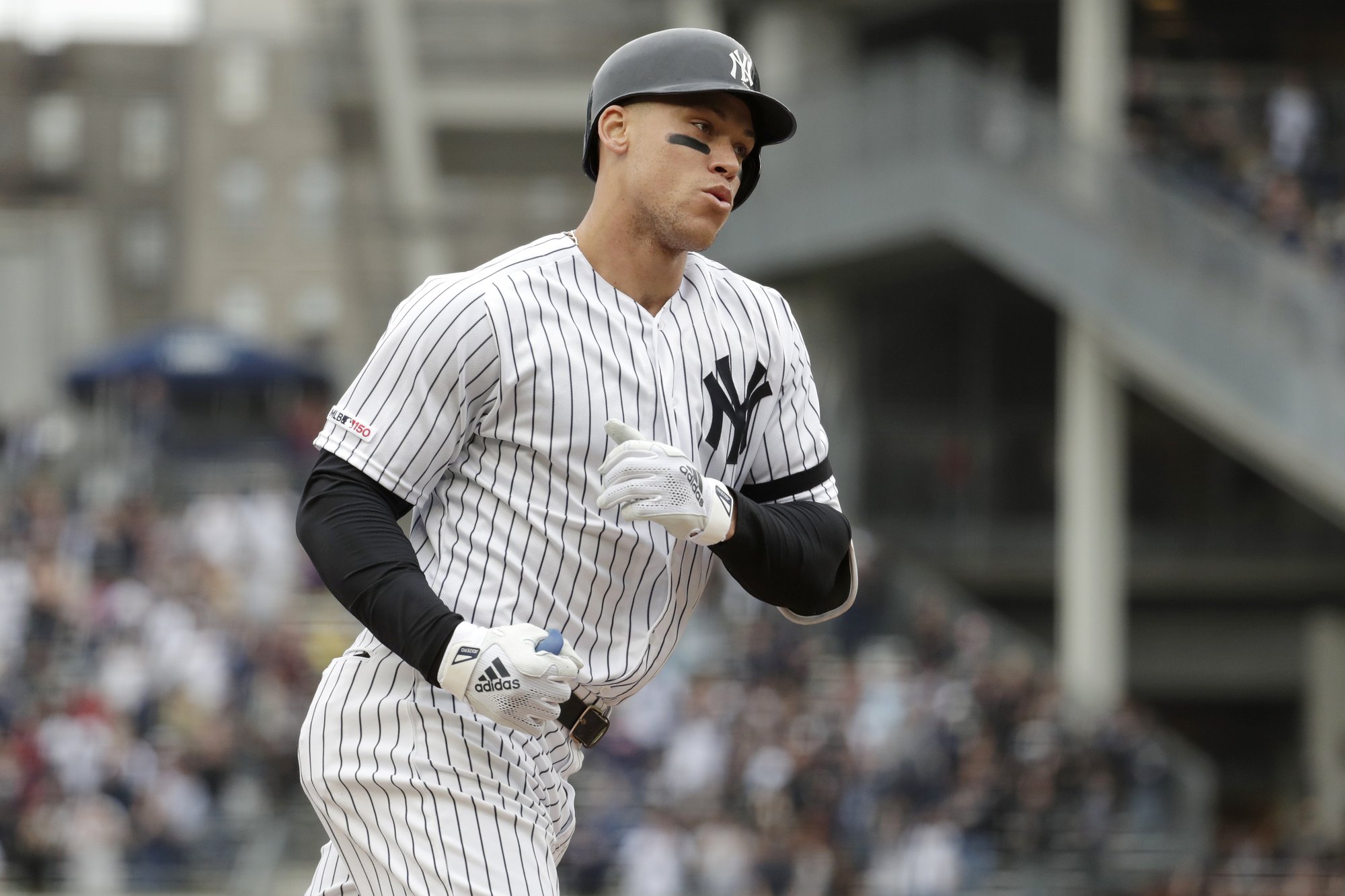 Aaron Judge sufre lesión durante el partido ante Kansas City (AP)