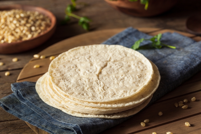 Consumir seis tortillas al día podría favorecer tu salud (Shutterstock).