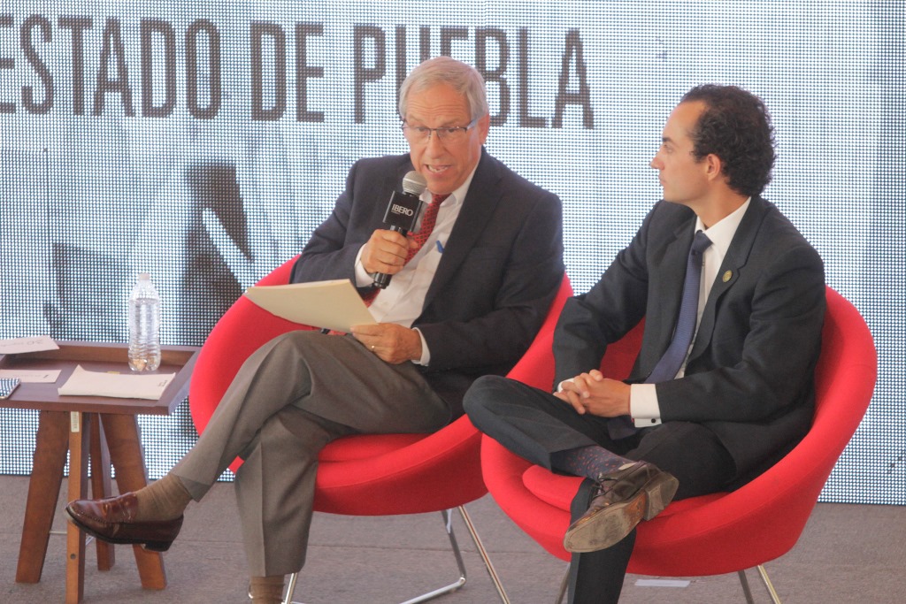 Enrique Cárdenas asistió a la Universidad Iberoamericana a presentar sus propuestas (Agencia Enfoque)