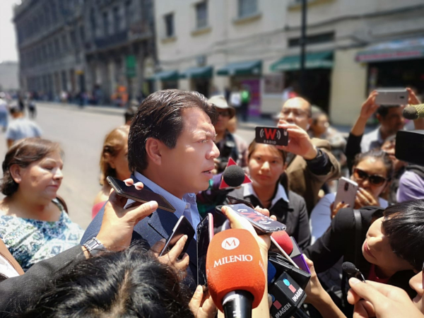 Mario Delgado, líder de Morena en San Lázaro, dijo que no se discutirá la reforma educativa hasta tener acuerdo con CNTE. | Alma Paola Wong