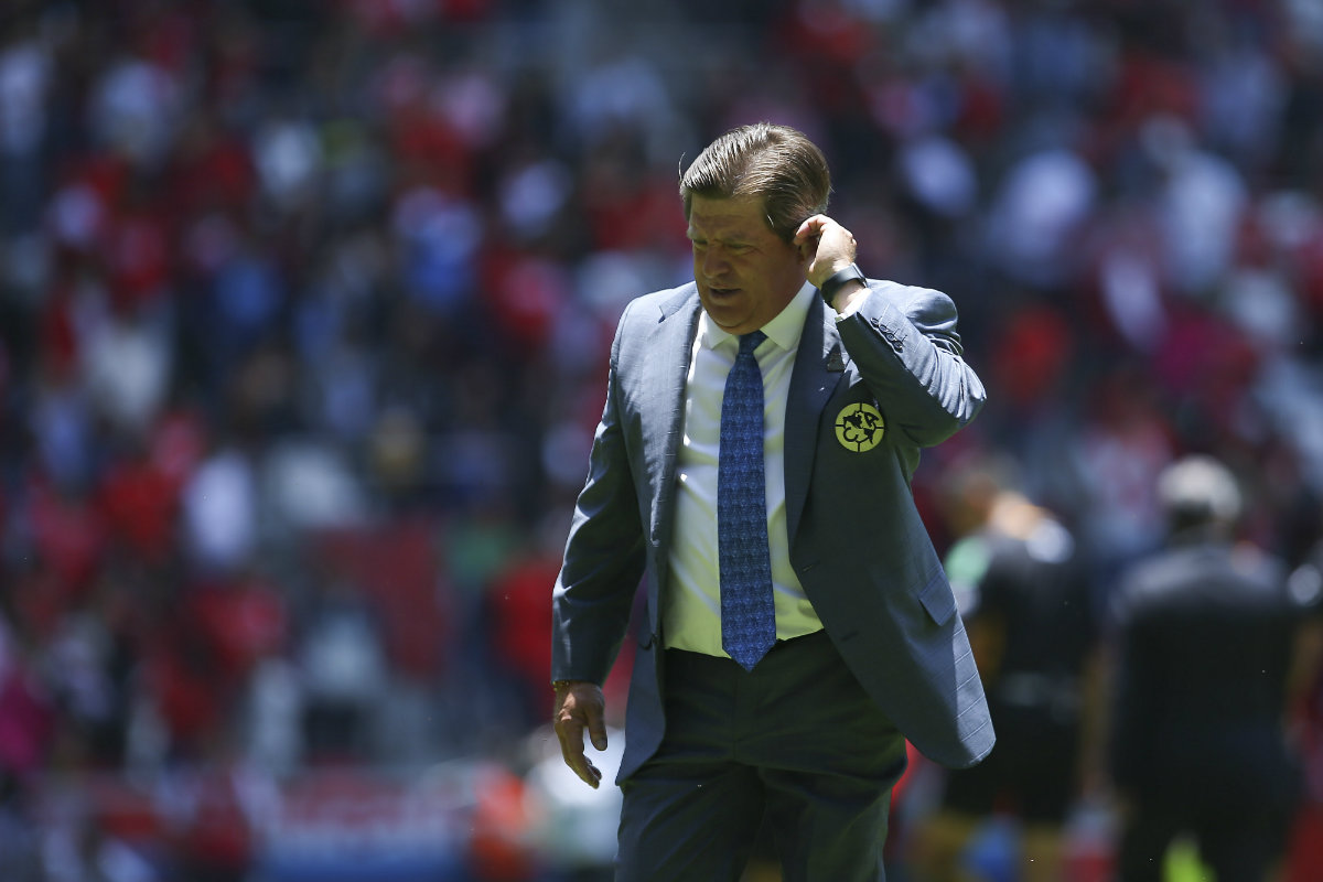 Miguel Herrera explota contra el arbitraje tras la derrota de América (Imago7)