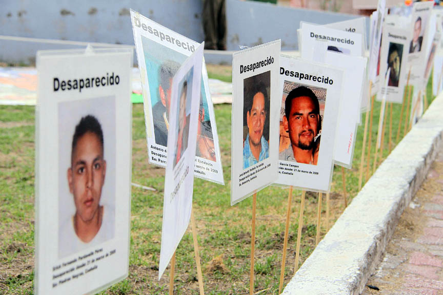Toman simbólicamente la Fiscalía de Desaparecidos en La Laguna. (Milenio Digital)