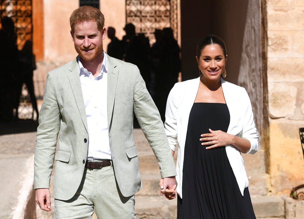Meghan y Harry podrían pedir la ciudadanía estadounidense para su bebé. (AP)