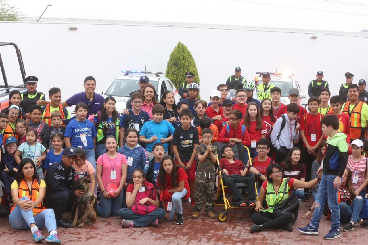 Niños de la Asociación Unidos recibieron una muestra de las actividades que realiza el C4. Foto: Leonel Rocha