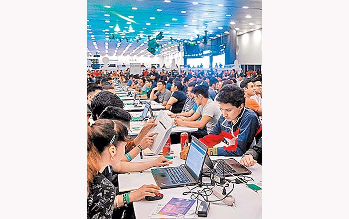 El ingeniero civil y reconocido "youtuber" Julio Ríos, mejor conocido como Julioprofe, superó las expectativas de los organizadores de Talent Land 201