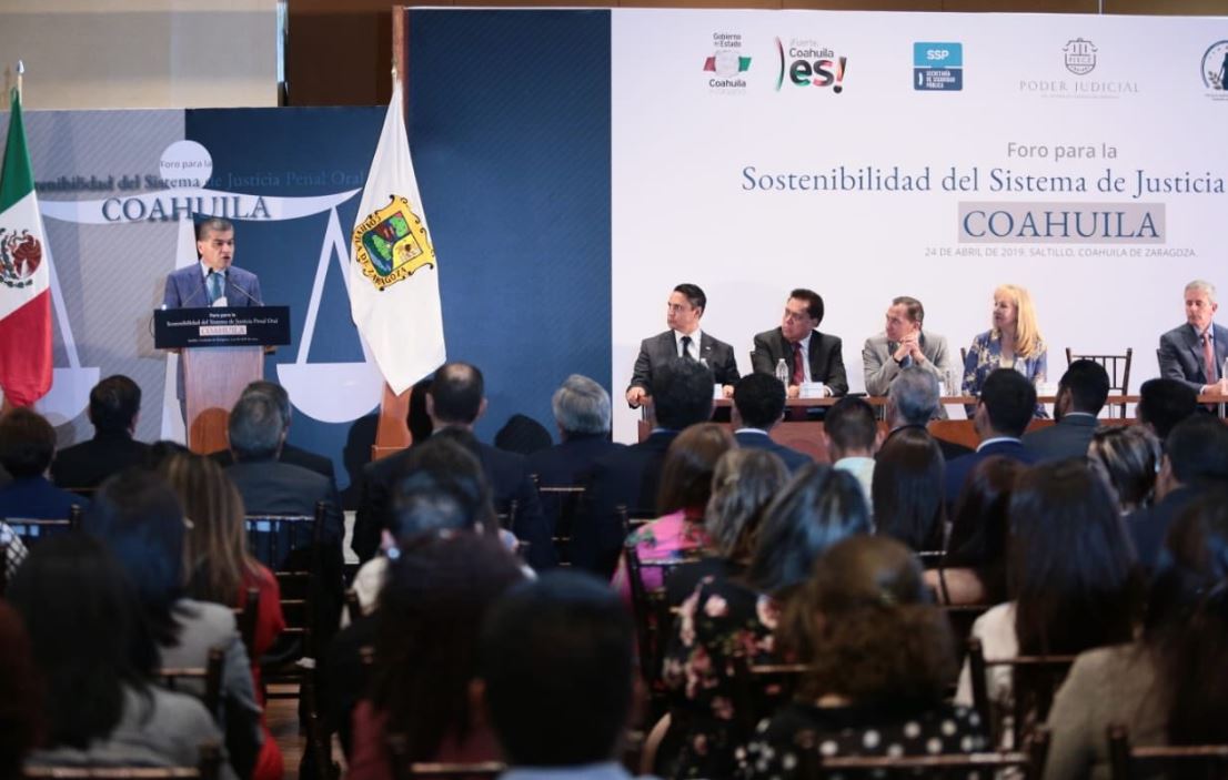 En Saltillo inició el Foro para la Sostenibilidad del Sistema de Justicia Penal Oral. (Twitter Miguel Riquelme)