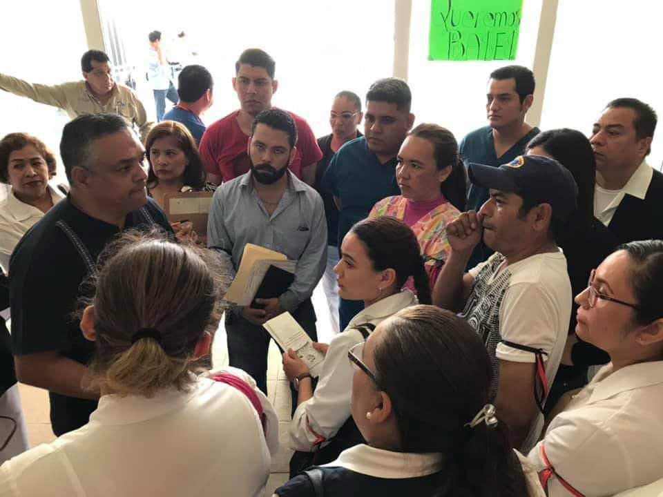 Manifestantes del hospital Rodolfo Torre Cantú en Altamira (Foto/Jesús Alberto García)
