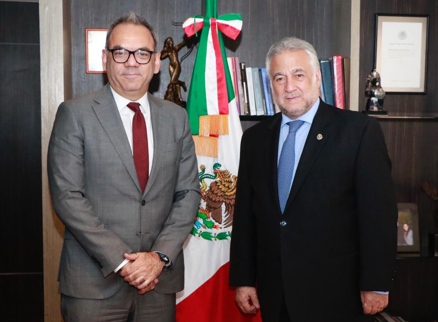 El secretario de Turismo, Miguel Torruco, recibió al embajador de Turquía en México, Tahsin Timur Söylemez (Cortesía)