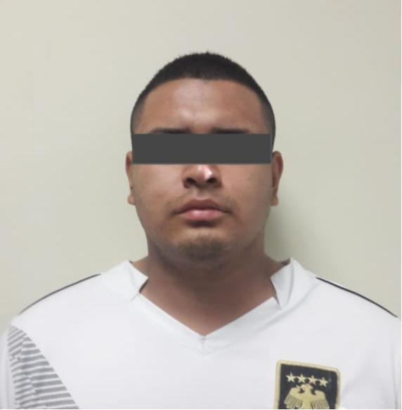 El detenido apuñaló en diversas ocasiones a la víctima identificada como Roberto Delabra