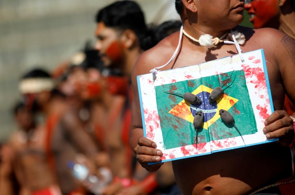 La protesta de este año centra su mensaje en el presidente ultraderechista Jair Bolsonaro. (AP)
