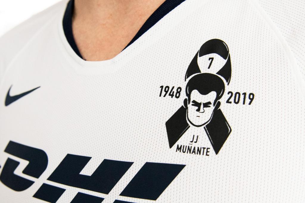 Pumas le rendirá homenaje a Juan José Muñante (Twitter @PumasMX)