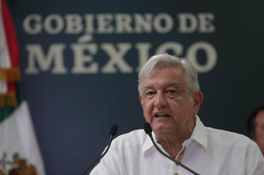 AMLO afirmó que no se contratará a empresas vinculadas a casos de corrupción. | Omar Franco