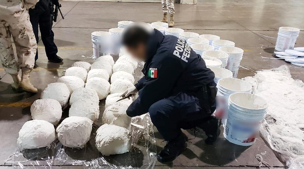 Las autoridades policiales detectaron irregularidades en el cargamento. (Ruben Mosso)